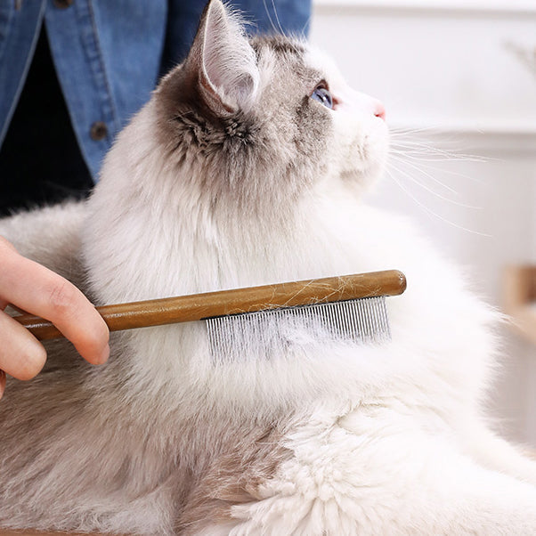 Fatty™ Wooden Cat Comb